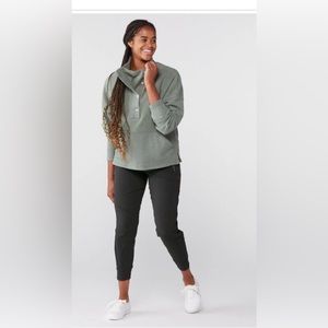 Athleta Trekkie North Joggers Black